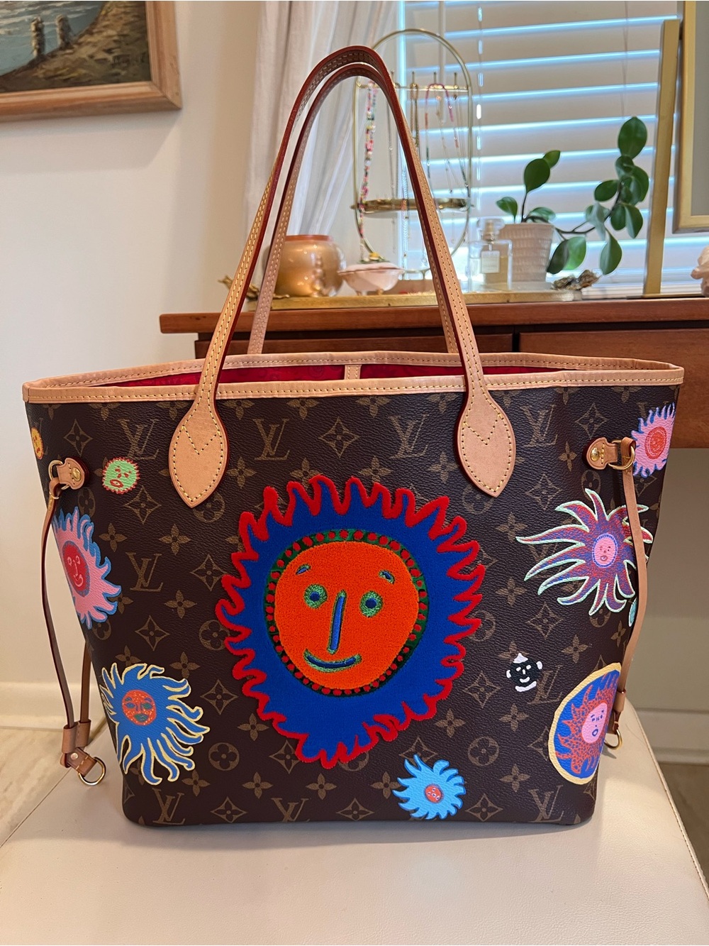 Louis Vuitton Neverfull MM Yayoi Kusama.
Limited edition.